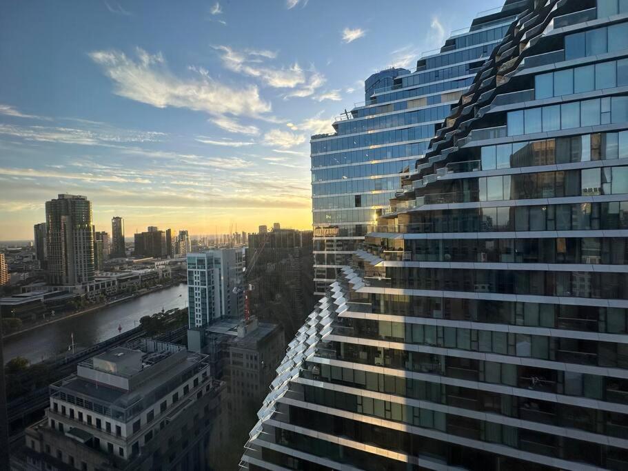 Апартаменты Premium Corporate Studio + Yarra Views Мельбурн Экстерьер фото